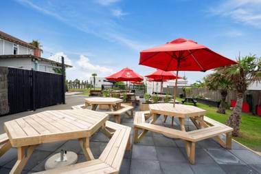 Comfort Inn Westshore Beach