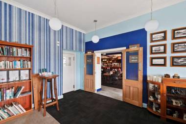 Comfort Inn Westshore Beach