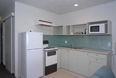 Edgewater Motor Lodge