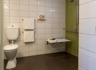 Navigate Seaside Hotel & Apartments