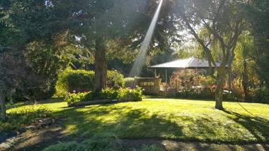 La Belle Vie Bed & Breakfast