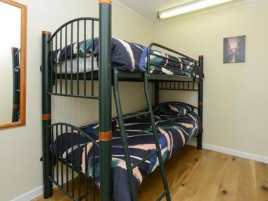 Marine Parade Magic - Napier Holiday Home