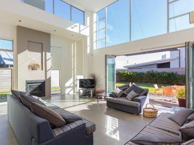 Ocean Escape - Omaha Holiday Home