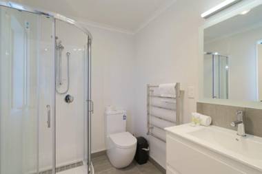 Snowy Peak Apartment