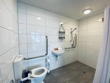 GALAXY LAKE VIEW STUDIO