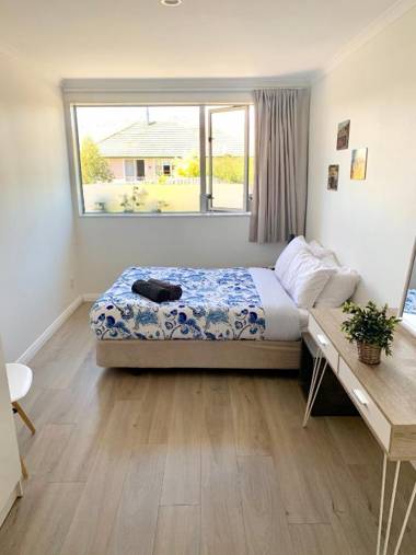 Parkside Holiday Home - Fully Fenced Garden