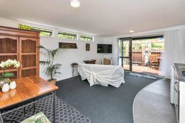 Kiwi Bali - Kerikeri Holiday Home