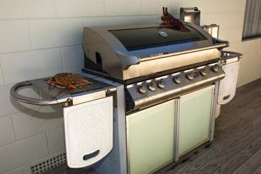 Sierra Beachfront Motel