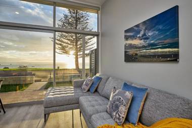 Shearwater Apartments