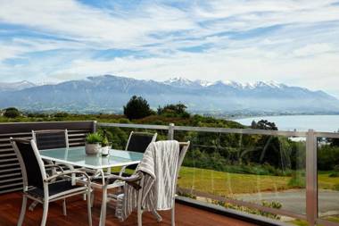 BellBird Scenic Retreat - views of alps and ocean
