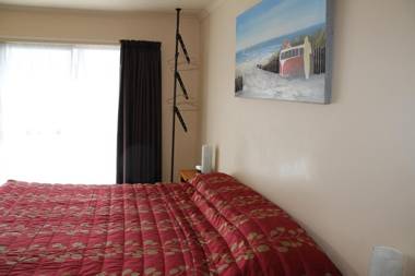 Heritage Court Motel