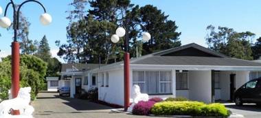 Queens Park Motels
