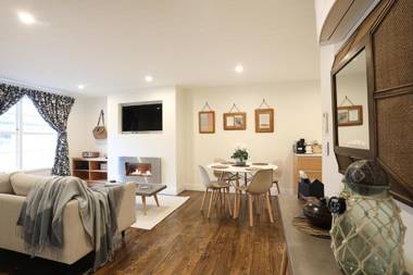 The Lodges At Transport World