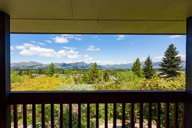 8 on Oregon Boutique Lodge