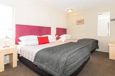 Tussock Peak Motor Lodge