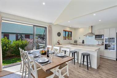 Retreat By The Green