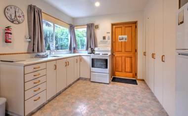 42b Conical Hill Road