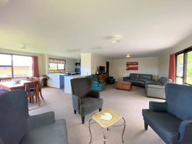 66 Conical Hill Road