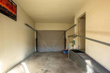 11b Leamington Street