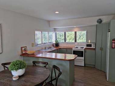 56 Conical Hill Road