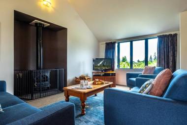 *** LAKE VILLA 465 ***