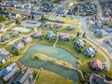 *** LAKE VILLA 465 ***