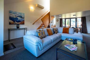 *** LAKE VILLA 466 ***