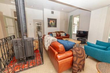 Cheltenham Villa - Hanmer Springs Holiday Home