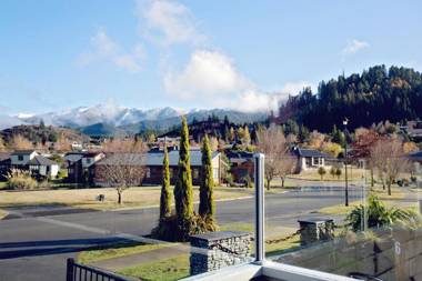 Luxury on Rutherford