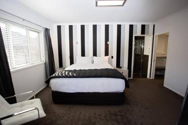 Luxury on Rutherford