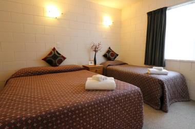 Boundary Court Motor Inn