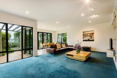 Oasis on Belmont Lane