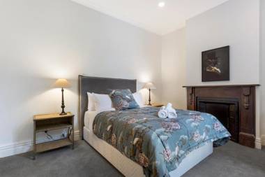 Character on Stuart St