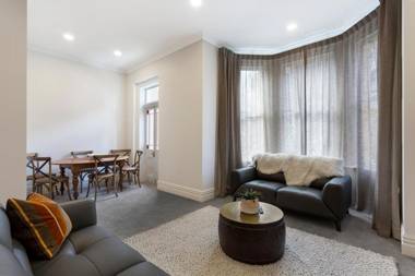 Character on Stuart St