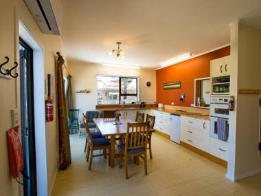 The Old Bakery - Collingwood Holiday Home