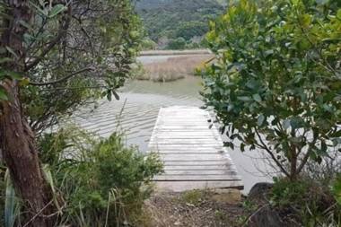 Waters Edge Golden Bay