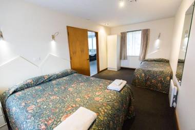 Airport Gateway Motor Lodge