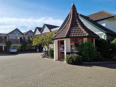 Amross Court Motor Lodge