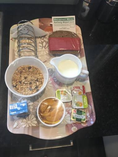 Aarburg Airport Motel