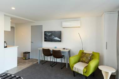 2 on Whiteleigh Motel