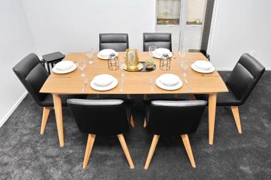 Regents 94A - Christchurch Holiday Homes