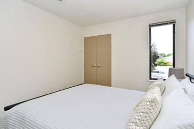 Hagley Apartment - Christchurch Holiday Homes