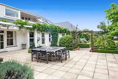 French City Mansion - Christchurch Luxury Home