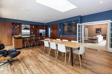 French City Mansion - Christchurch Luxury Home