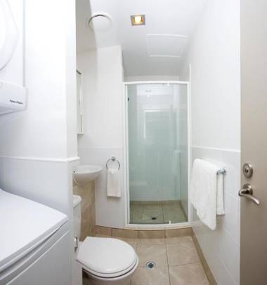 Quest on Queen Serviced Apartments