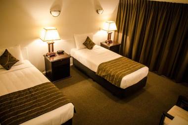 Alpers Lodge & Conference Centre