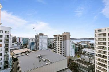 Wonderful Apartment in Quiet CBD Neighbourhood!