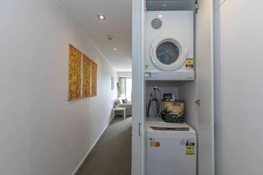 2BR Apartment w/ Balcony Gym and Parking Access!