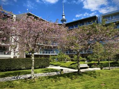 Luxury one bed in the heart of the CBD *FREE WIFI*