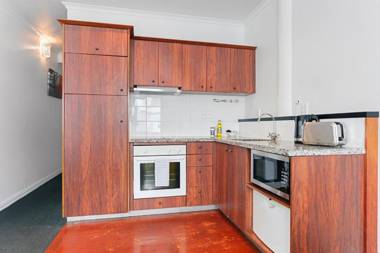 Studio Apartment on Princes Wharf